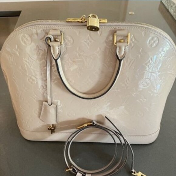 Louis Vuitton ALMA GM MONOGRAM VERNIS ROSE BALLERINE - authentic Large LV BAG - Picture 1 of 10